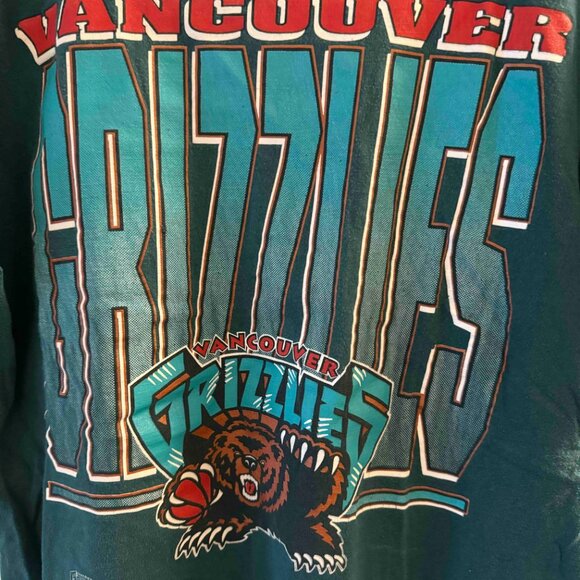 vintage 90s Vancouver Grizzlies NBA graphic tee size small - Picture 6 of 7